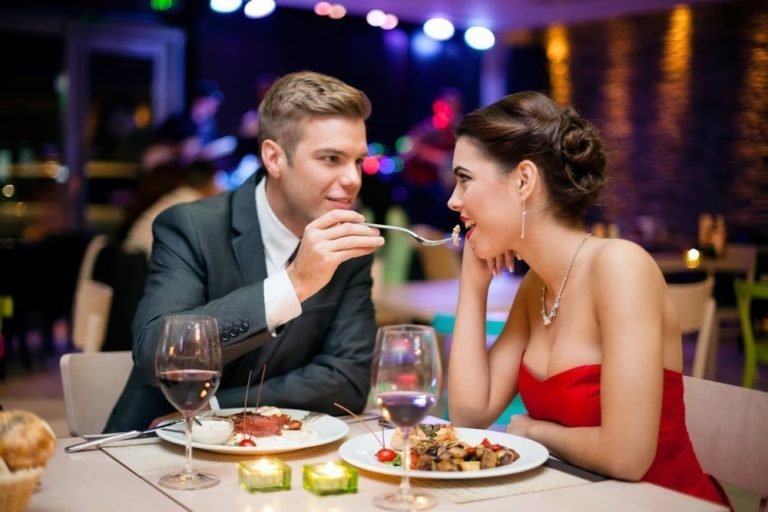 How to Keep a Man Interested? Dating Tips