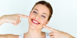 Whiten Your Teeth Naturally, Trend Health