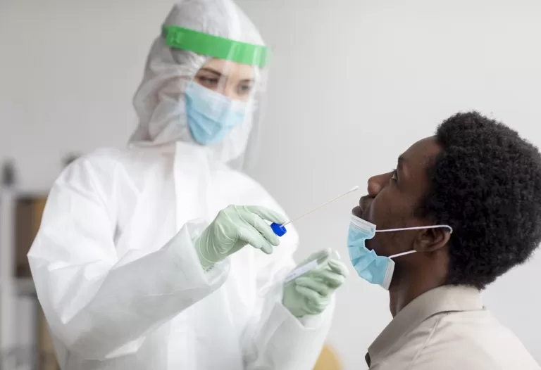 UK Students to Perform Their COVID-19 Tests