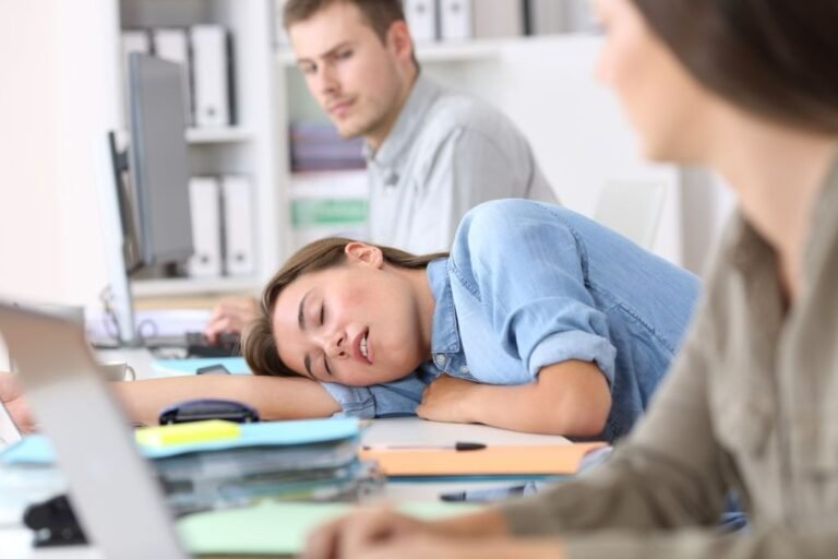 What is Causes Narcolepsy?